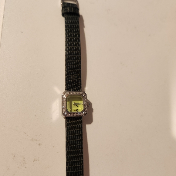 Corum sugar cube Diamond Bezel Quartz Ladies Watch - Picture 8 of 8